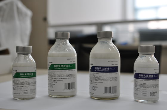 Goede prijs. van de het Lipideemulsie van 100mL 20% Emulsie van het de Kettingstriacylglycerol de Middelgrote van Vet online